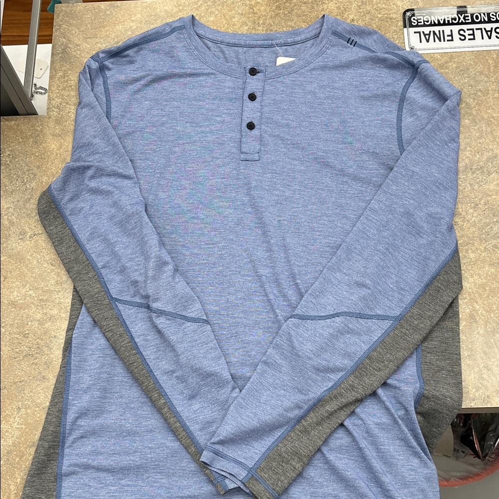 Men's Lululemon Long-Sleeve Shirt - Blue with Gray Panels